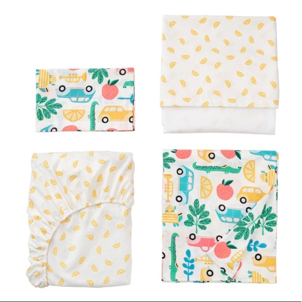 4-piece bed linen set for crib,